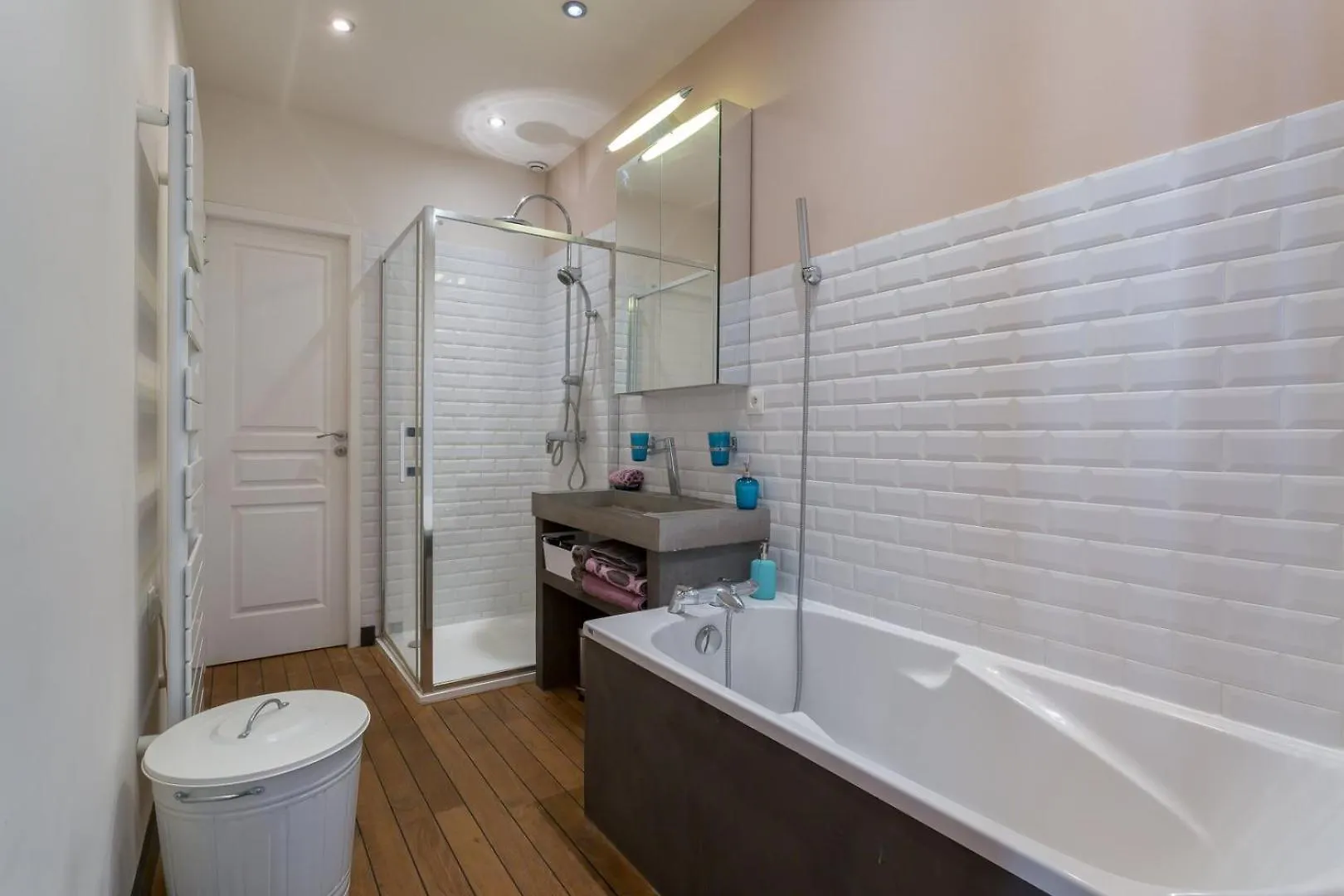 Apartment Pearl- Appartement T2 Sur Traboule Classee - Calme Lyon France